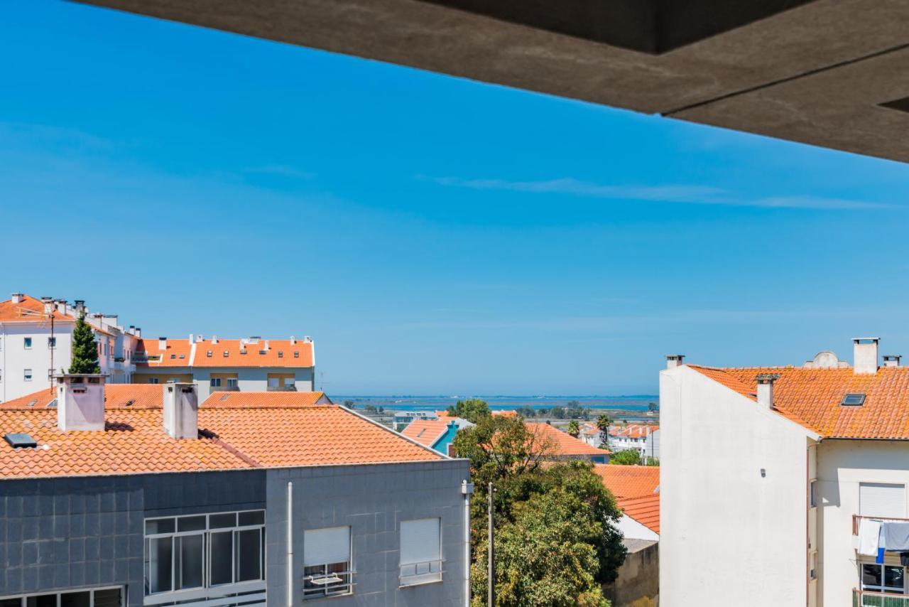 Mira-Ria - Apartamento Em Bairro Calmo E Central Авейру Екстер'єр фото