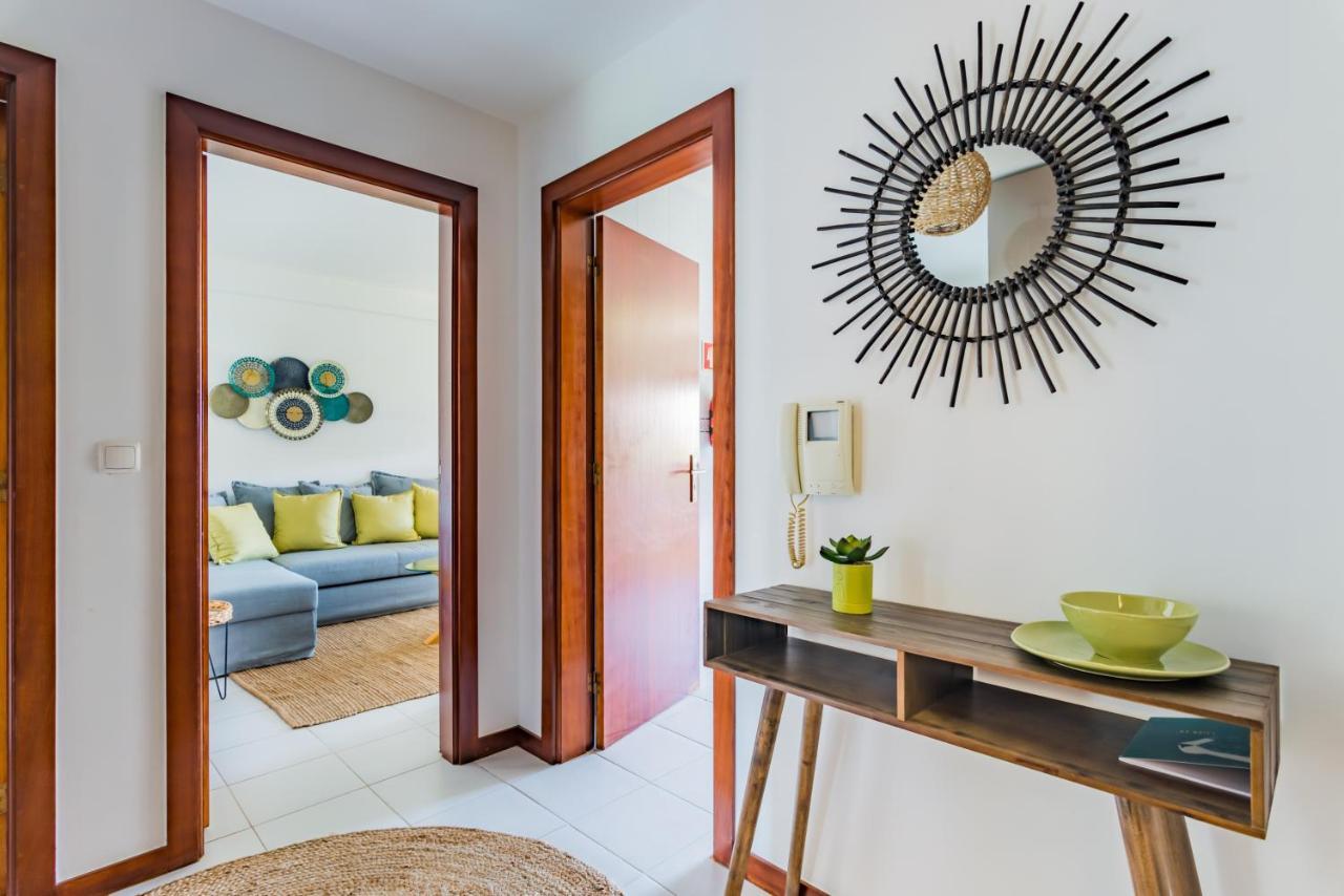 Mira-Ria - Apartamento Em Bairro Calmo E Central Авейру Екстер'єр фото